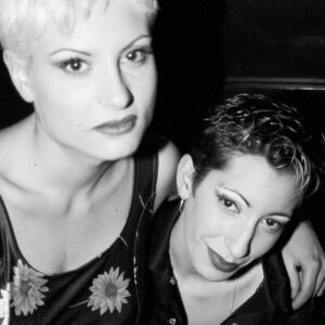 Large Format B/W – MONTSE – LAURA 95